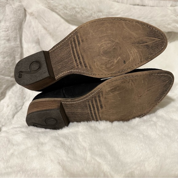 Nine West Jannr Western Booties - Picture 4 of 6